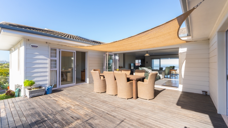 4 Bedroom Property for Sale in Yzerfontein Western Cape